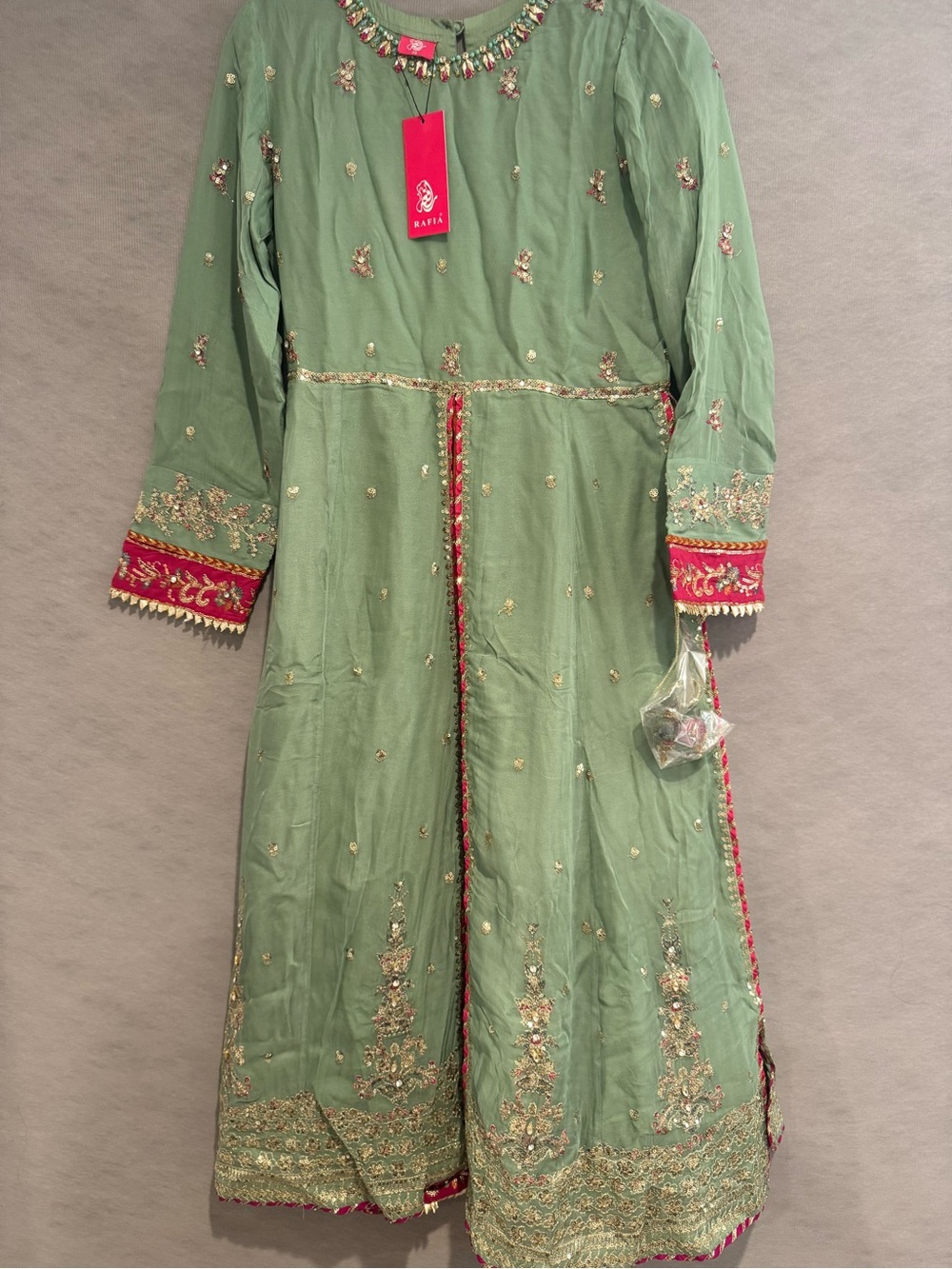 Rafia pk. 
Girls' Traditional Embroidered Green Dress BRAND NEW